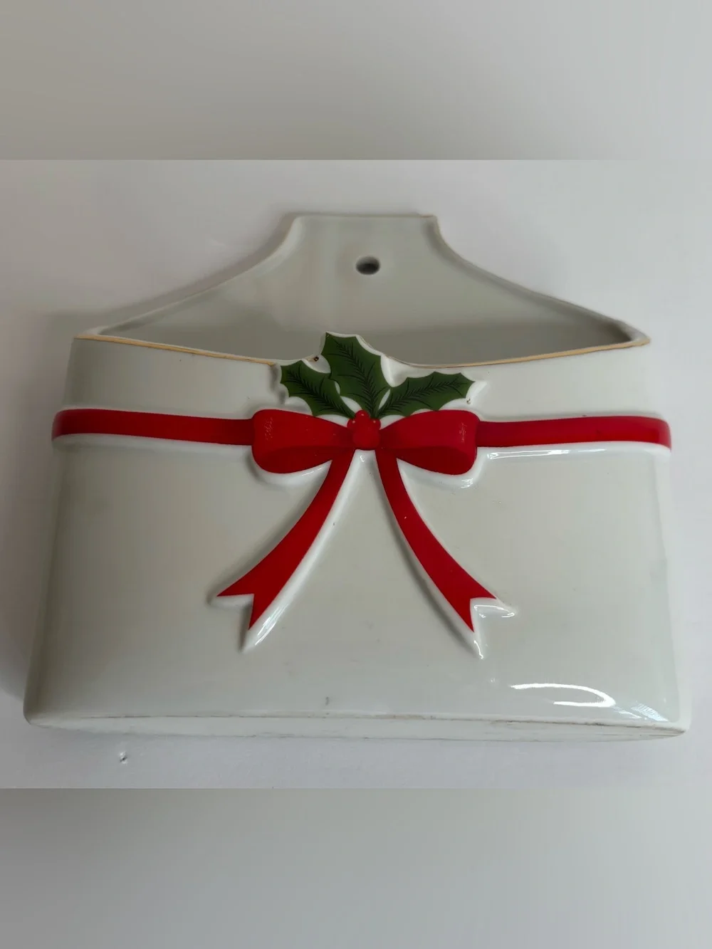 CHRISTMAS/HOLIDAY PORCELAIN ENVELOPE CARD HOLDER (VINTAGE)
